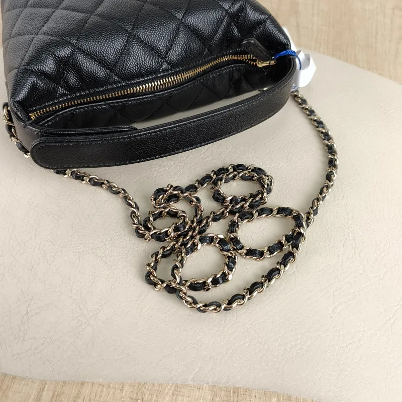 Chanel Crossbody Bag Crossbody Bag Black Grained Calfskin One Size 16 × 6 × 13 cm — detail view 8 of 11
