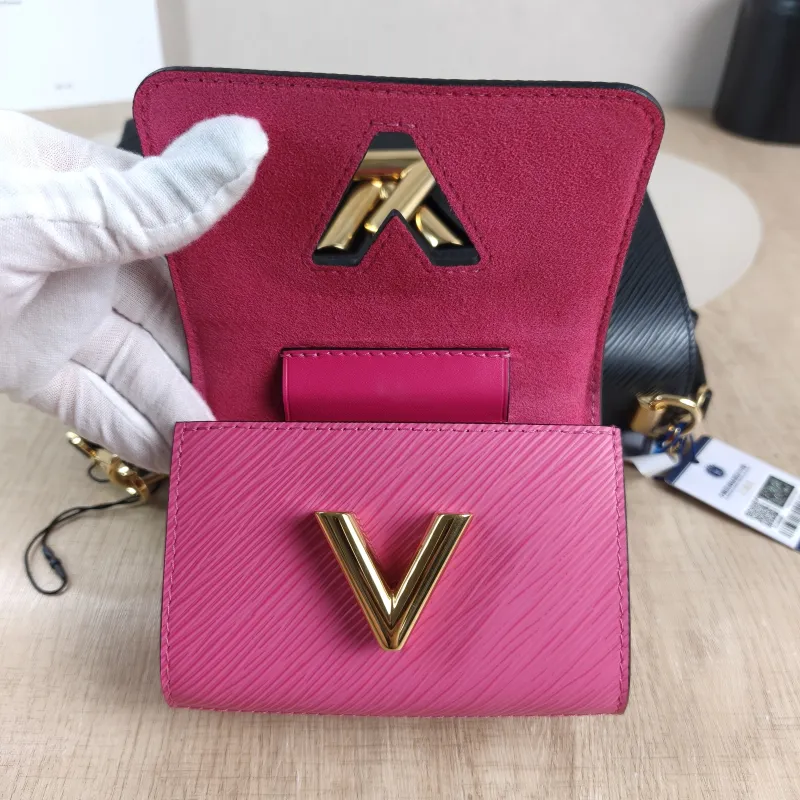 Louis Vuitton Crossbody Bag Twist Black Epi Embossed Calfskin Medium 23 × 9.5 × 17 cm — detail view 13 of 16