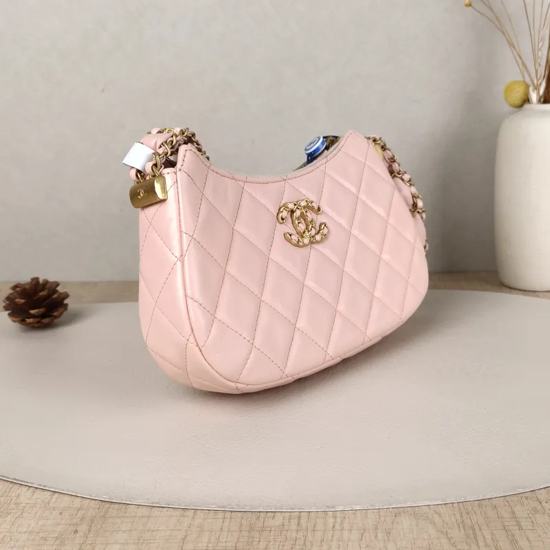 Chanel Shoulder Bag 23k hobo 19 Pink Lambskin 20 × 4.5 × 13 cm — cover view 2 of 5
