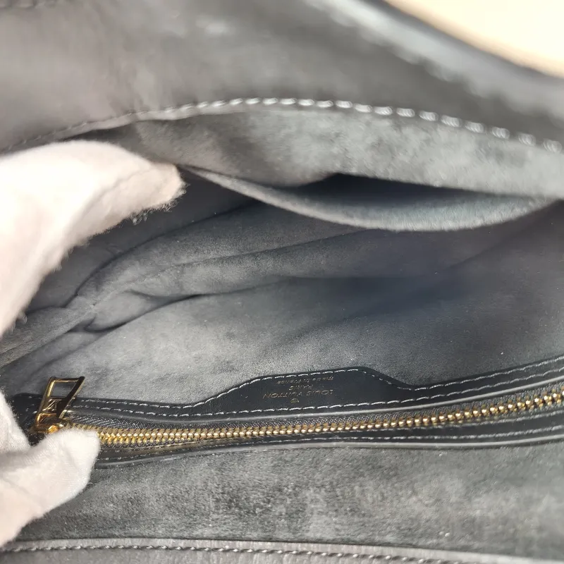 Louis Vuitton Crossbody Bag Twinny Monogram PVC One Size 29 × 9 × 19 cm — detail view 9 of 10