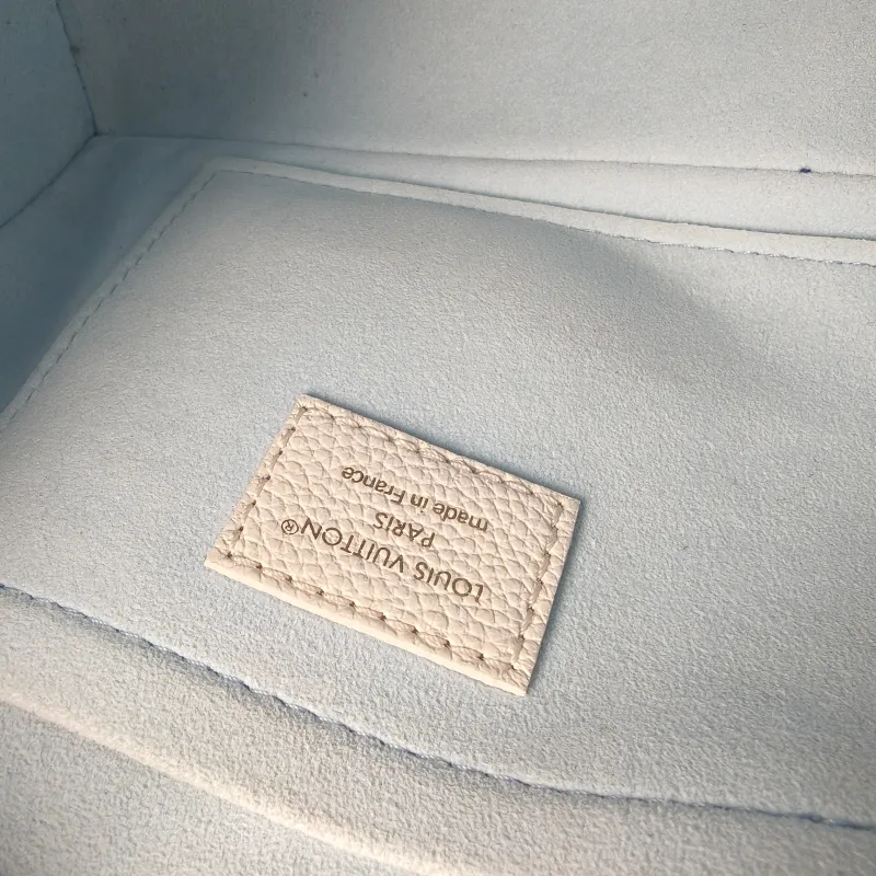 Louis Vuitton Crossbody Bag Speedy20 White · Blue Calfskin One Size20.5 × 12 × 13.5 cm — detail view 4 of 14