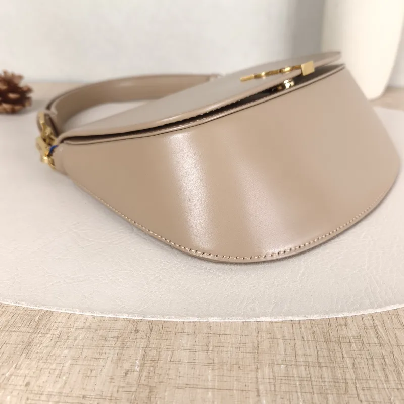 SAINT LAURENT Shoulder Bag VOLTAIRE Shoulder Bag Black Calfskin One Size 21 × 8 × 17.5 cm — detail view 1 of 13