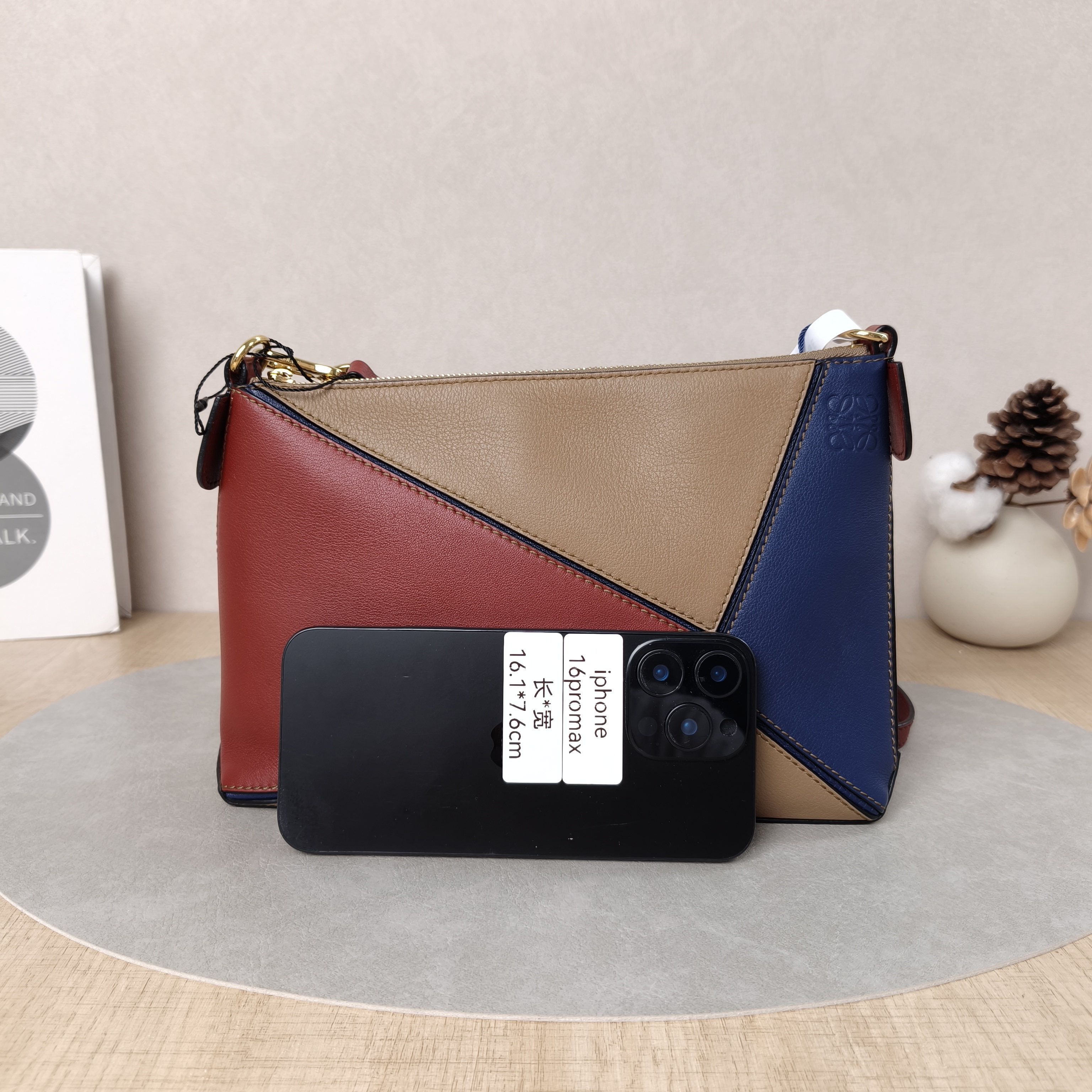 LOEWE Crossbody Bagpuzzle Crossbody Bag Colorblock Calfskin One Size15 × 6 × 16.5 cm — cover view 4 of 6
