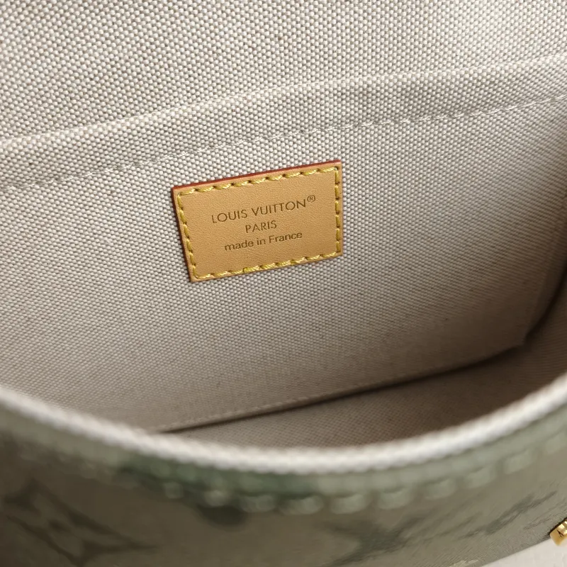 Louis Vuitton Crossbody Bag Satchel Messenger Bag Green PVC Mini 19.5 × 6 × 15 cm — detail view 5 of 12