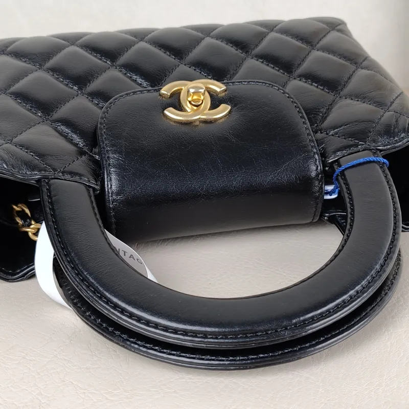 Chanel Shoulder Bag Kelly Black Waxed Leather Small 19 × 7 × 13 cm — detail view 1 of 12