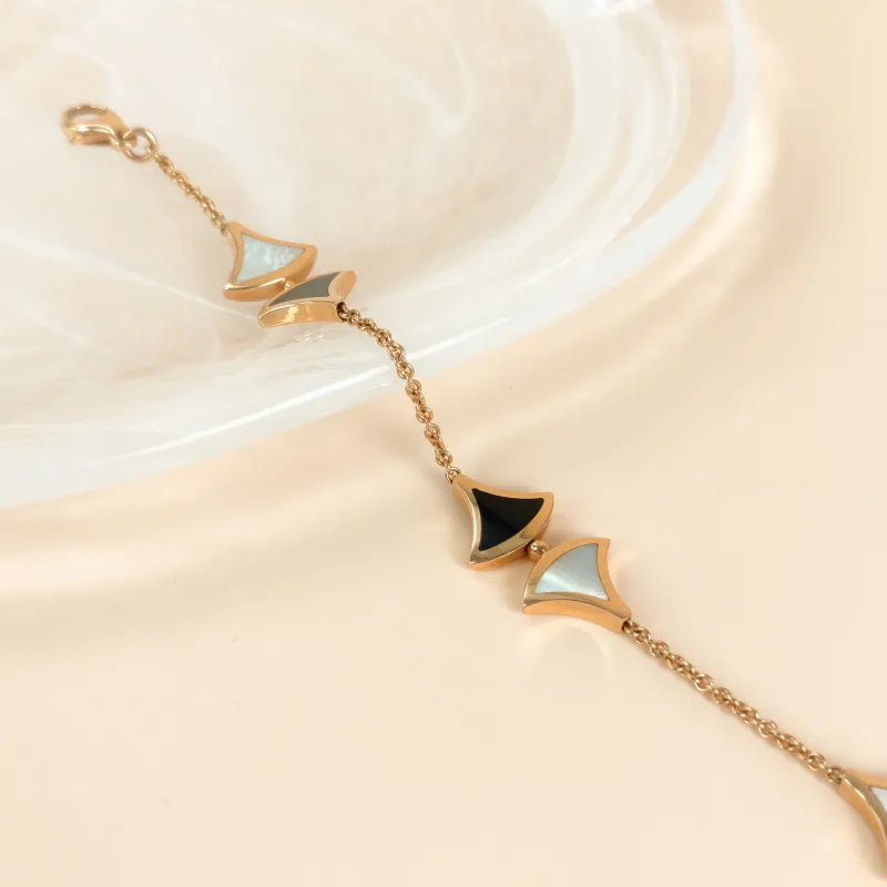 Bvlgari Bracelet DIVAS’ DREAM Collection Bracelet · Pearl 18KR ose Gold One Size ML 20cm — cover view 2 of 5