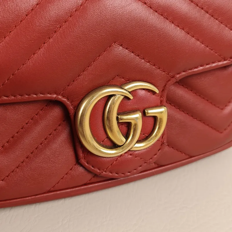 GUCCI Crossbody Bag GG Marmont Mini Marmont Mini Red Calfskinmini16.5 × 4.5 × 9.5 cm — detail view 5 of 12