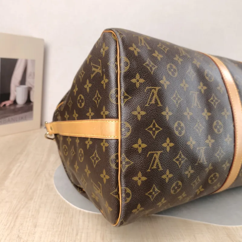 Louis Vuitton Crossbody Bag Keepall 55 Shoulder Strap Edition Monogram PVC One Size 55 × 26 × 31 cm — detail view 5 of 16