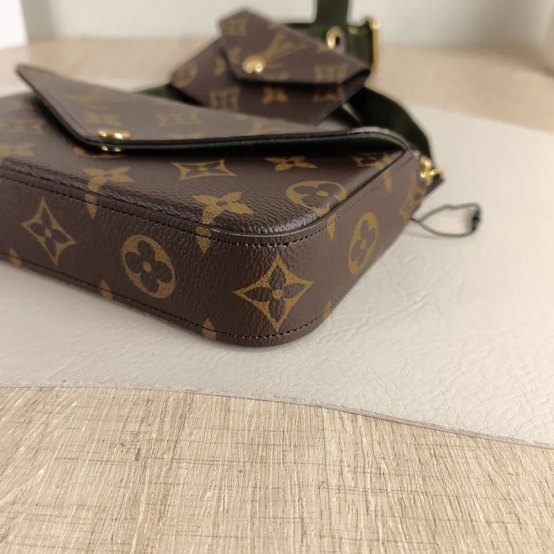 Louis Vuitton Crossbody Bag FÉLICIE STRAP & GO Monogram PVC Small 17 × 3.5 × 9.6 cm — detail view 4 of 10