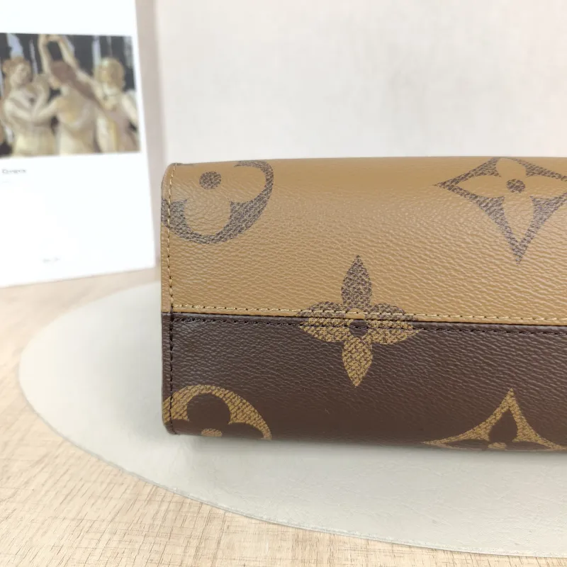 Louis Vuitton Shoulder Bag Onthego Monogram PVC Small 25 × 11.5 × 19 cm — detail view 4 of 12