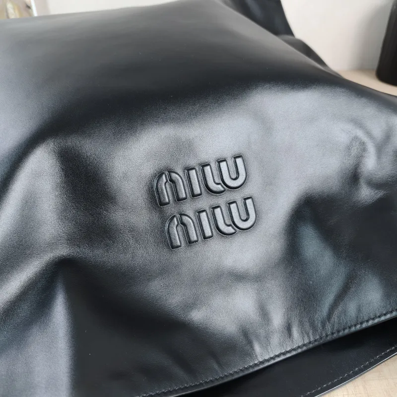 Miumiu Shoulder Bag Shoulder Bag Black Calfskin One Size 38 × 11 × 38 cm — detail view 6 of 11