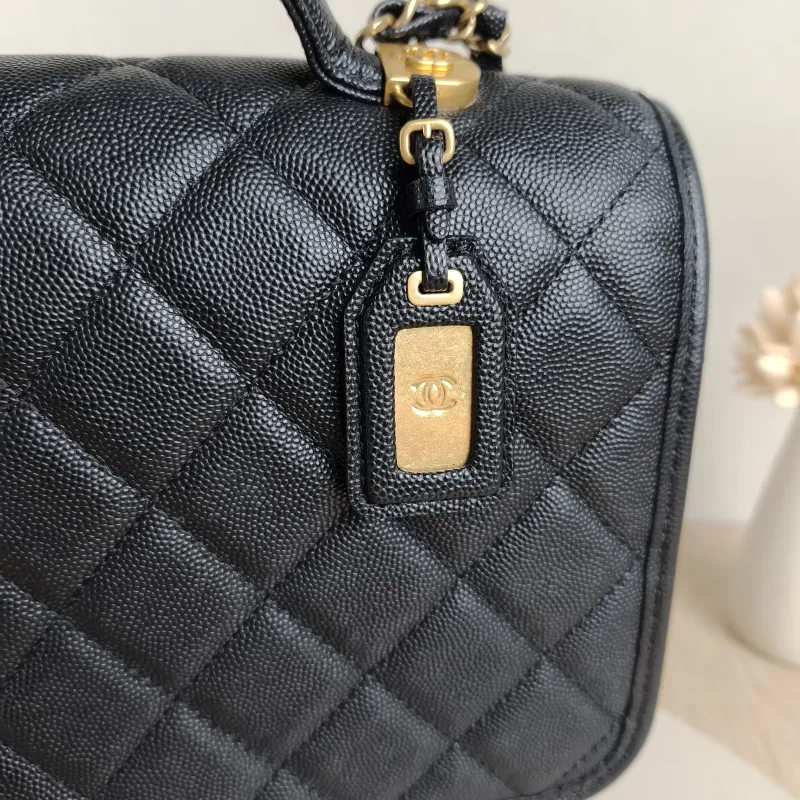 Chanel Backpack Backpack Black with Gold-Tone Hardware Grained Calfskin One Size 31 × 10 × 25 cm — detail view 10 of 13