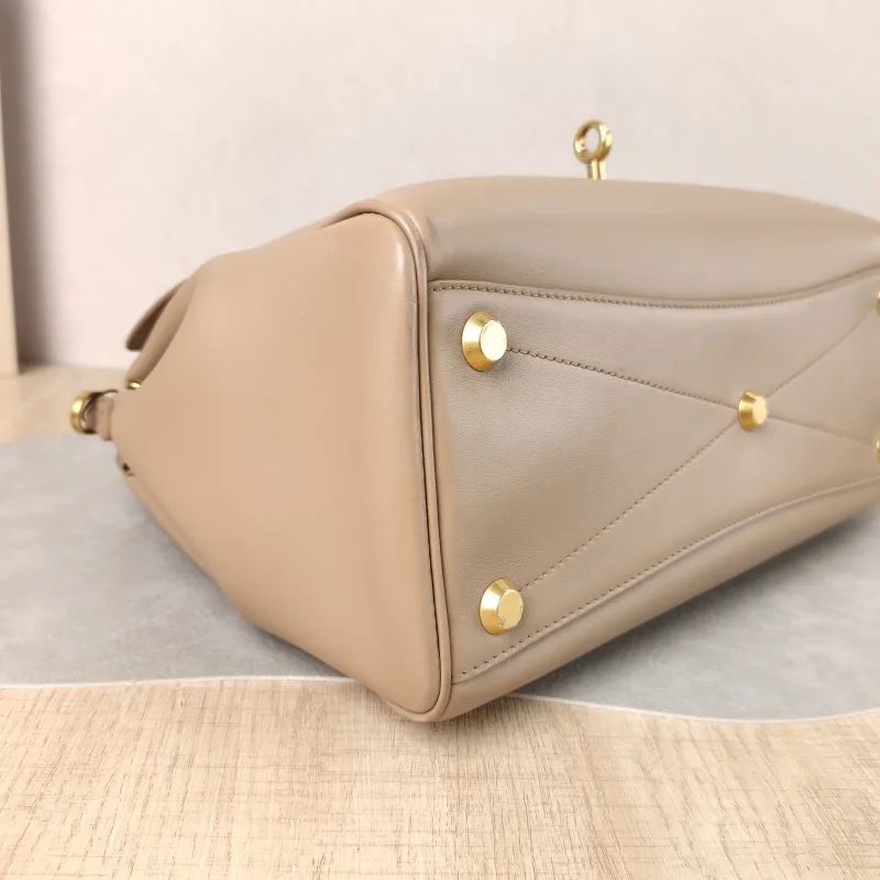BALENCIAGA Top Handle Bag Bel air Calfskin Small 30 × 12 × 20.5 cm — detail view 5 of 10