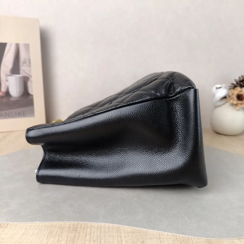 Chanel Shoulder Bag Grand Shopping Tote​ GST Shopping Tote Black Grained Calfskin Large 33 × 13 × 24 cm 15 — detail view 13 of 15