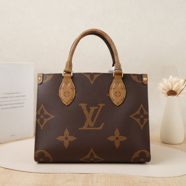 Louis Vuitton onthego Small Monogram Microchip Edition · Shoulder Strap Inner Pouch · 25 × 11.5 × 19 cm