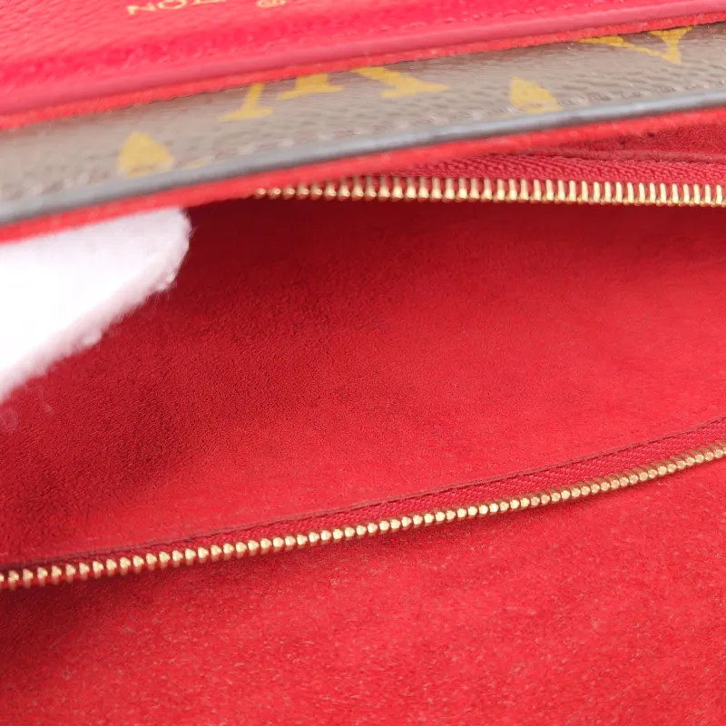 Louis Vuitton Crossbody Bag VICTOIRE Red PVC · Calfskin One Size 27 × 10 × 17 cm — detail view 10 of 10