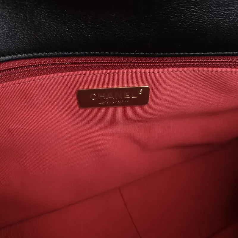 Chanel Crossbody Bag 19Bag Black SL ambskin Medium 30 × 10 × 20 cm — detail view 1 of 12