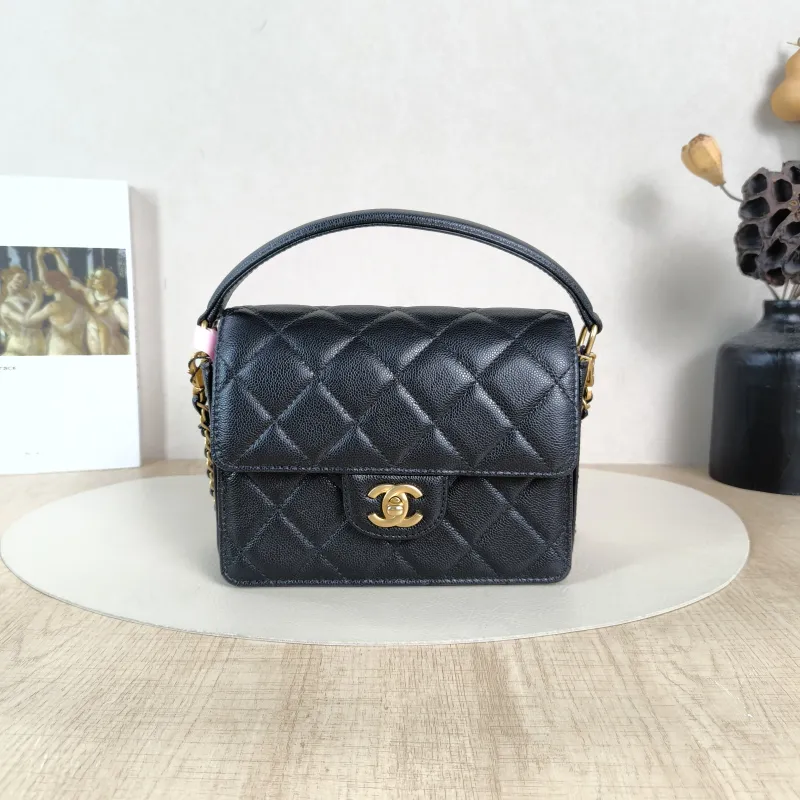 Chanel Crossbody Bag24k Black Grained Calfskinmini20 × 5 × 16 cm