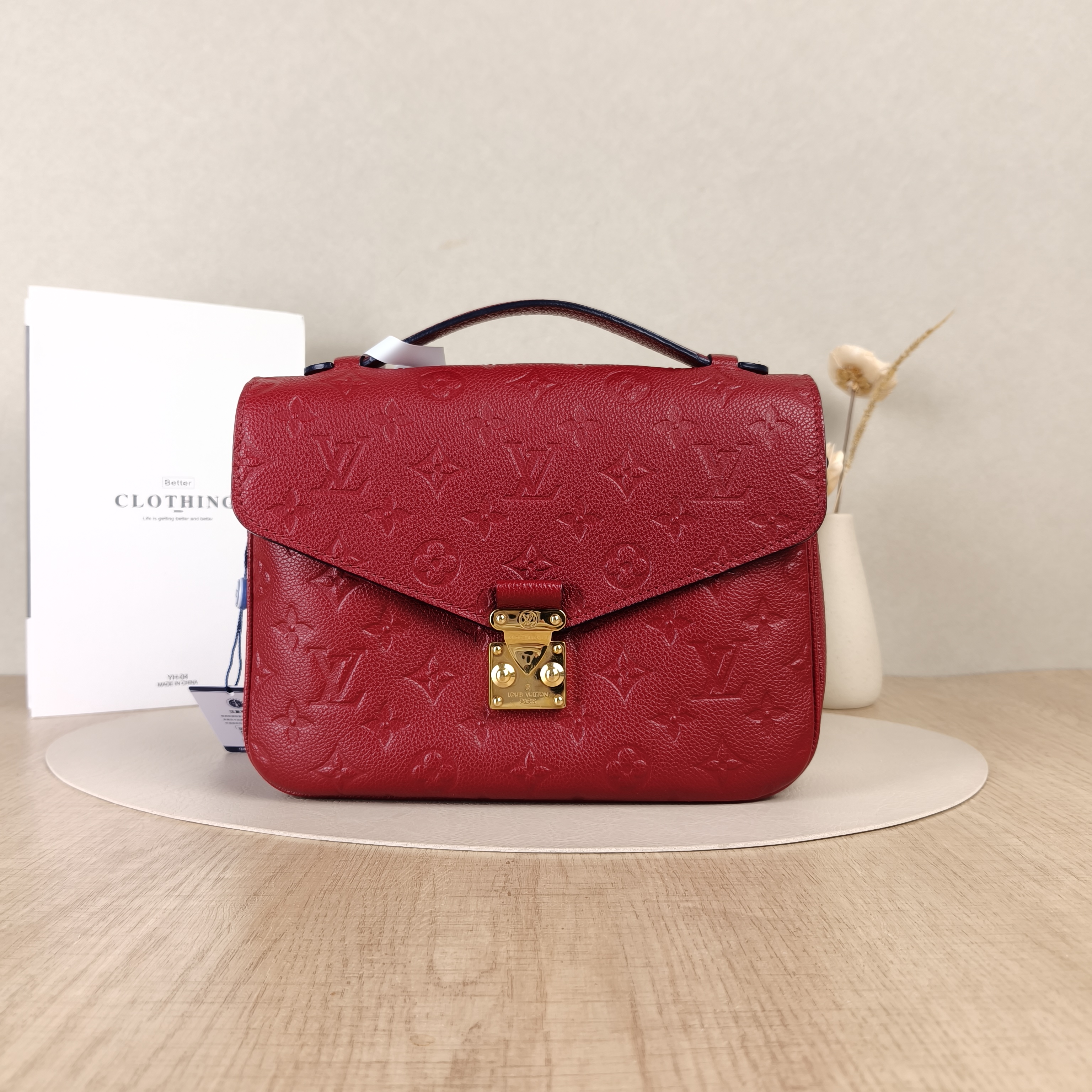 Louis Vuitton Crossbody Bag Pochette Métis Red Monogram Empreinte Embossed Calfskin Medium25 × 7 × 19 cm