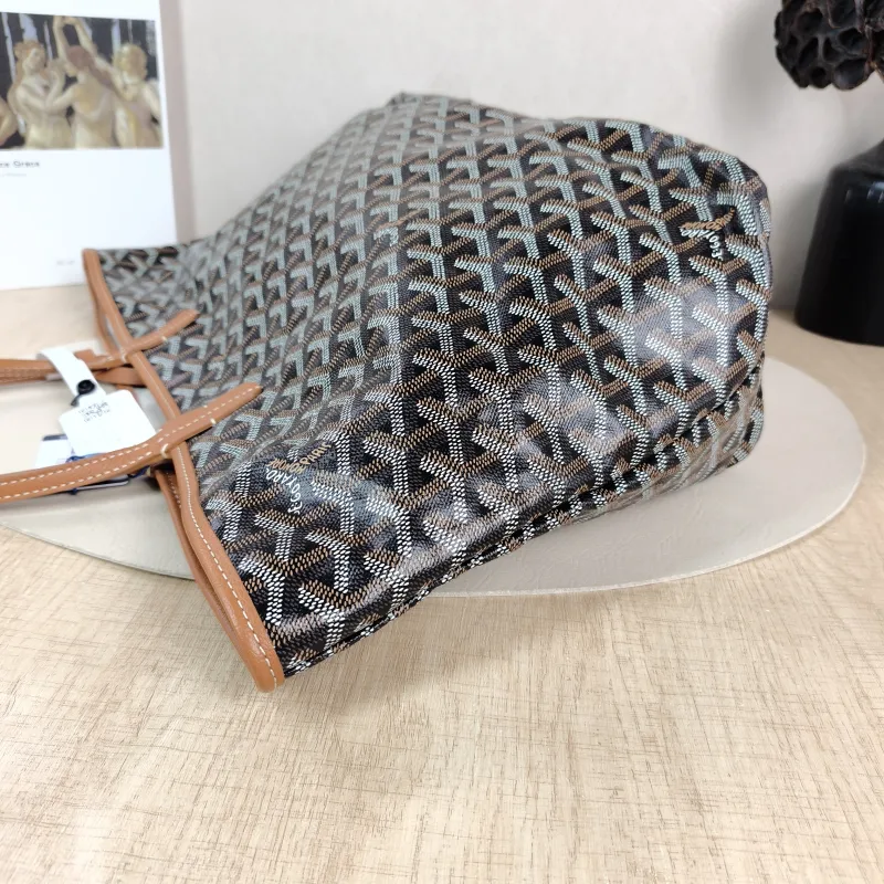 GOYARD Shoulder Bag SAINT LOUIS Shopping Tote Brown ine Canvas Small 34 × 15 × 28 cm — detail view 1 of 12