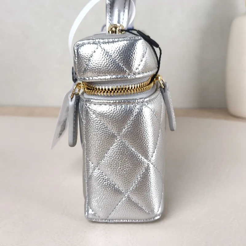 Chanel Crossbody Bag lp Box Bag Top Handle Crossbody Bag Silver Grained Calfskin 19.5 × 5 × 17 cm — detail view 6 of 13