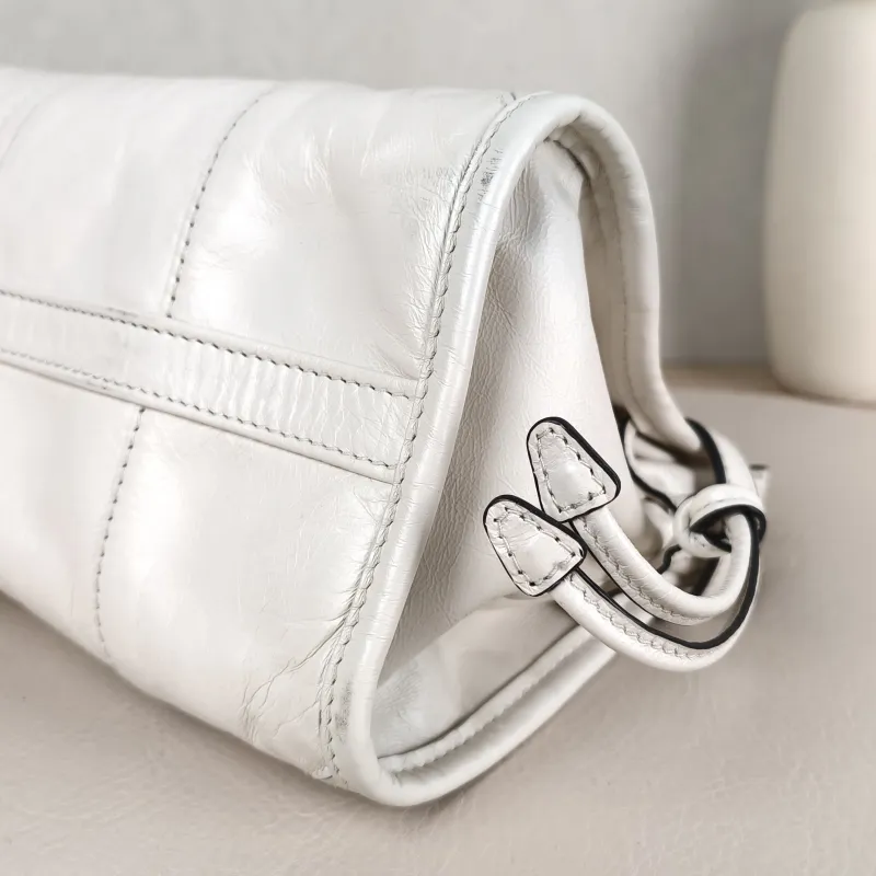 PRADA Crossbody Bag Bonnie Soft Lux Shoulder Strap Edition White Waxed Leather Calfskin Small 26 × 12 × 14 cm Conditioned — detail view 4 of 12