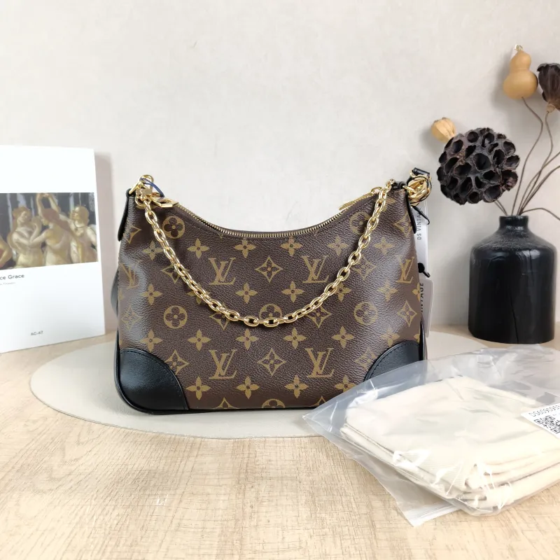 Louis Vuitton Crossbody Bag Boulogne PVC Small26 × 9.5 × 16 cm — cover view 2 of 6
