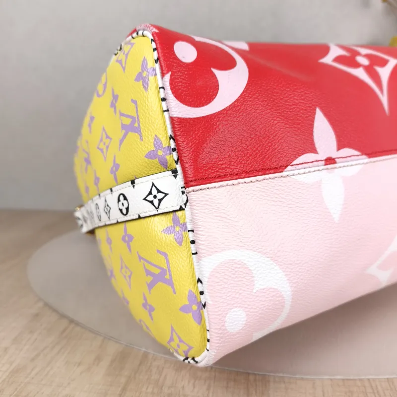 Louis Vuitton Top Handle Bag Speedy30 Colorblock PVC Large 30 × 17 × 21 cm — detail view 5 of 11