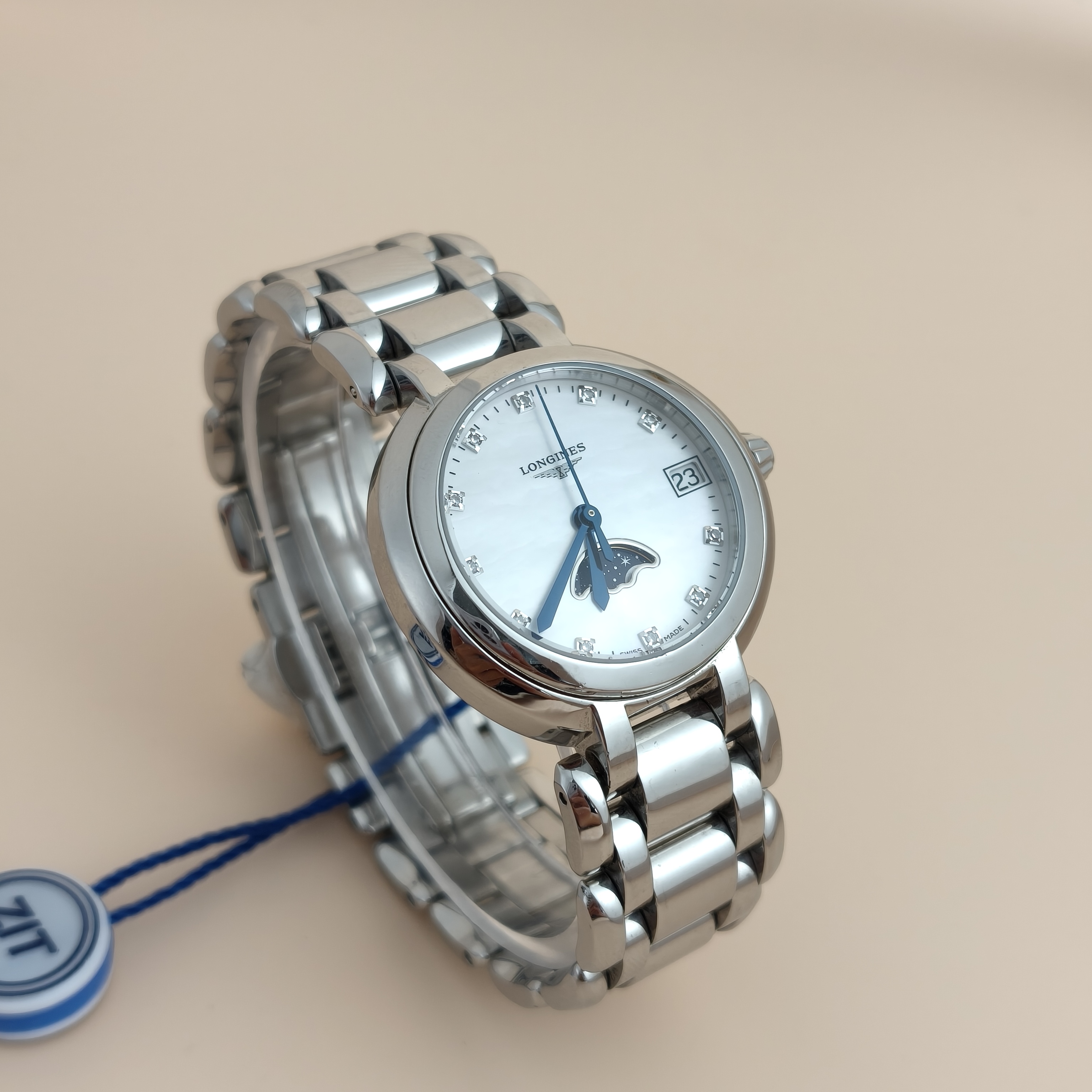 LONGINES Watch Collection Watch Diamond 30mm Watch — cover view 3 of 7