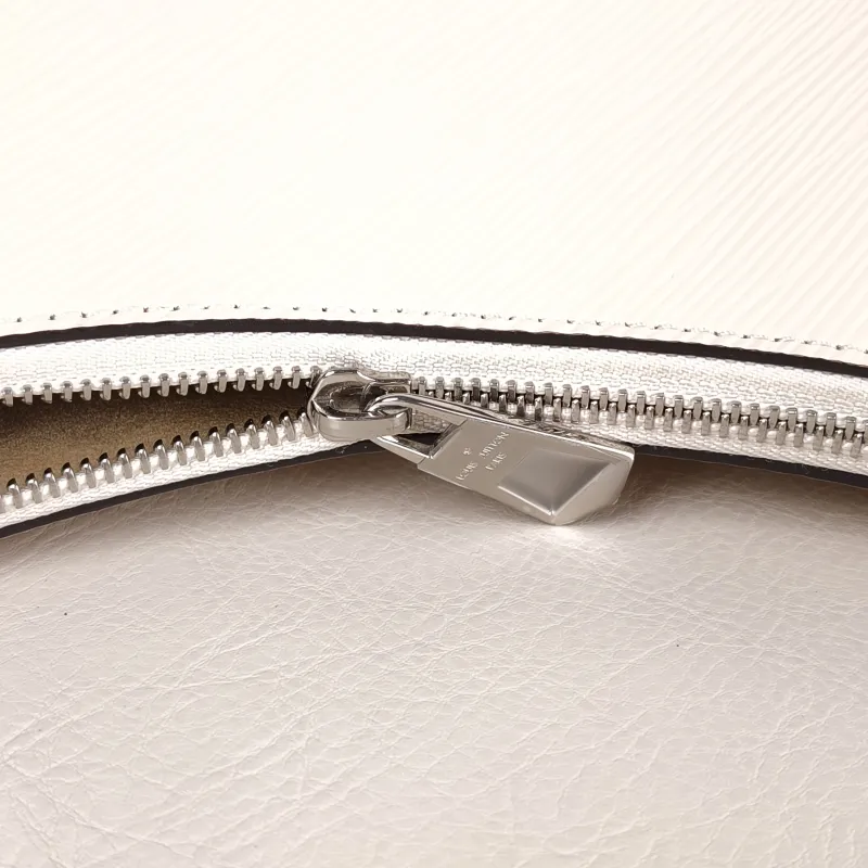 Louis Vuitton Crossbody Bag MARELLE White Epi Embossed Calfskin Small 25 × 8 × 15 cm — detail view 7 of 16