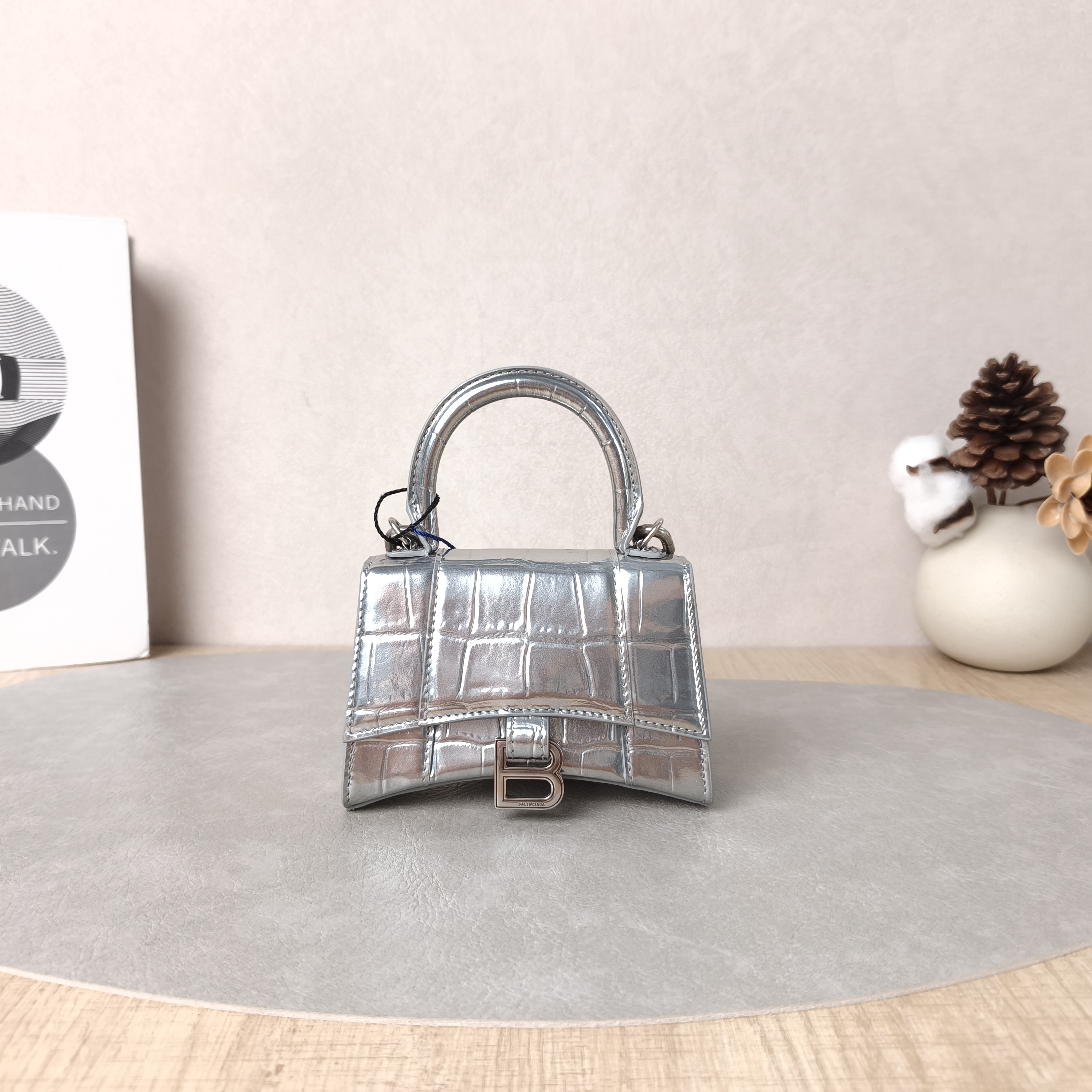 BALENCIAGA Crossbody Bag Hourglass Hourglass Bag Silver Calfskinnano12 × 4 × 10 cm
