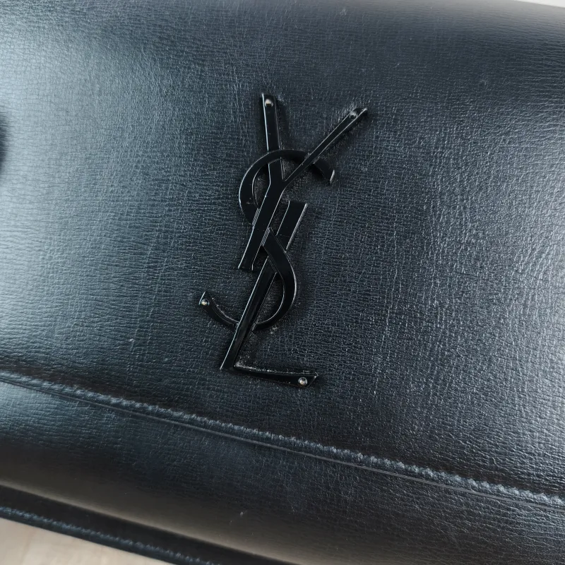 SAINT LAURENT Crossbody Bag SUNSET Black Calfskin Medium22 × 6.5 × 16 cm — detail view 4 of 13