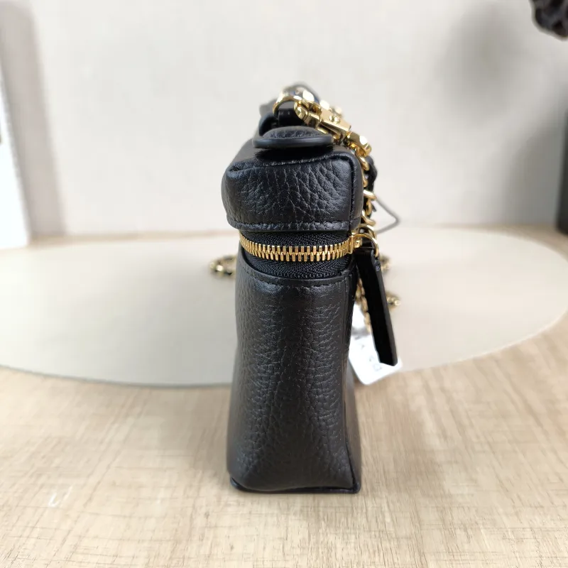 Chanel Crossbody Bag lp Box Bag Top Handle Crossbody Bag Black Calfskin One Size 19.5 × 5 × 17 cm — detail view 6 of 14