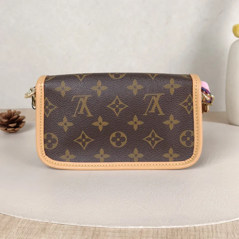 Louis Vuitton Crossbody Bag Diane Baguette Bag Monogram PV Cnano19 × 6 × 10.5 cm — cover view 2 of 5