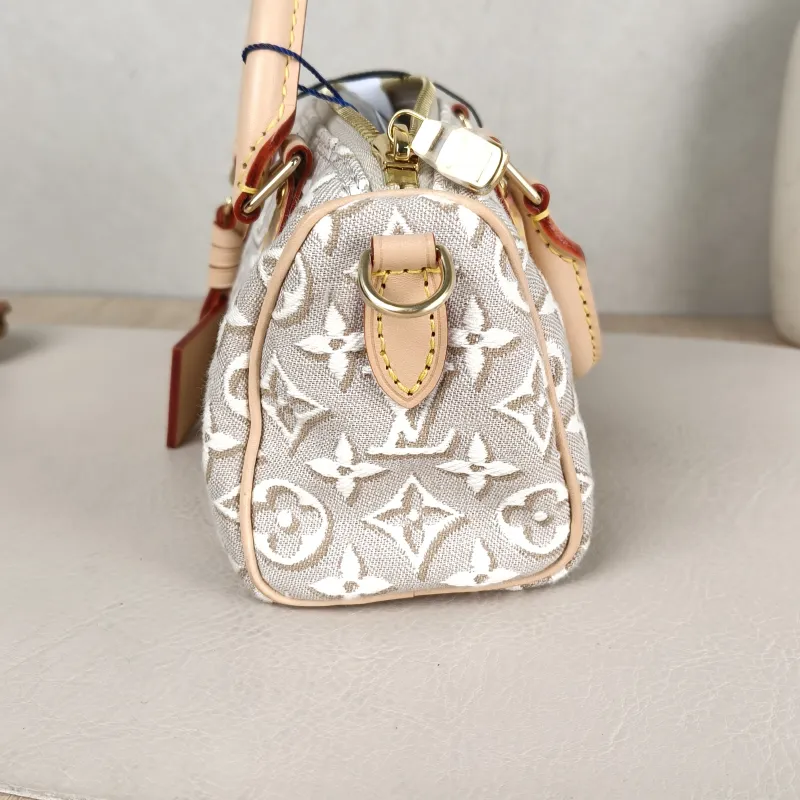 Louis Vuitton Crossbody Bag Speedy Nano Beige nano 16 × 7.5 × 10 cm — detail view 2 of 13