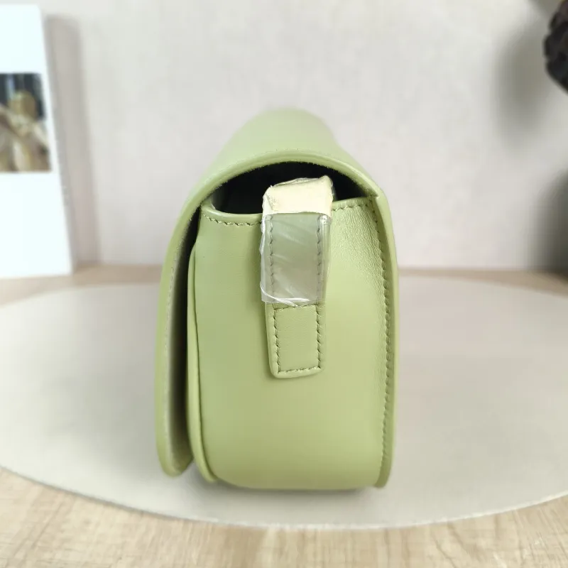 CELINE Crossbody Bag FOLCO TRIOMPHE Green Calfskin One Size 18.5 × 7 × 15 cm — detail view 12 of 12