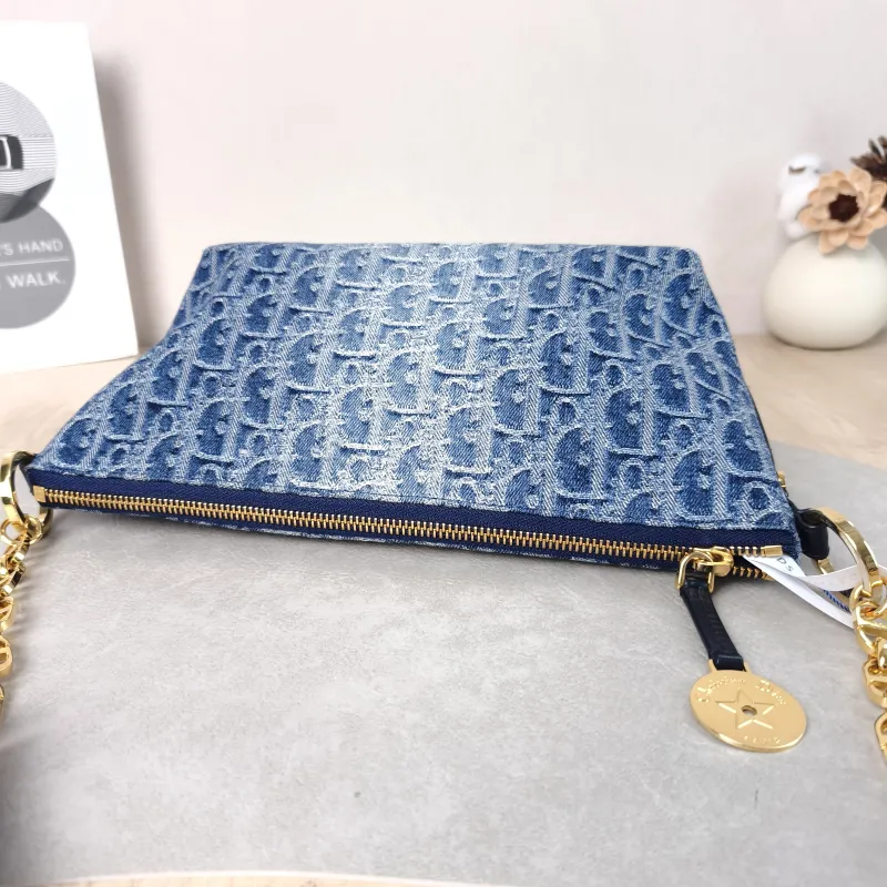 Louis Vuitton Crossbody Bag Speedy25 Medium 25 × 15 × 19 cm — detail view 4 of 12
