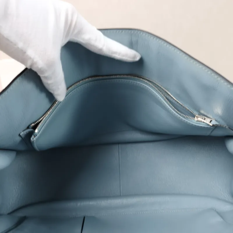 Hermès Shoulder Bag Jypsiere 34J7 Togo Calfskin Large34 × 15 × 26 cm — detail view 16 of 18