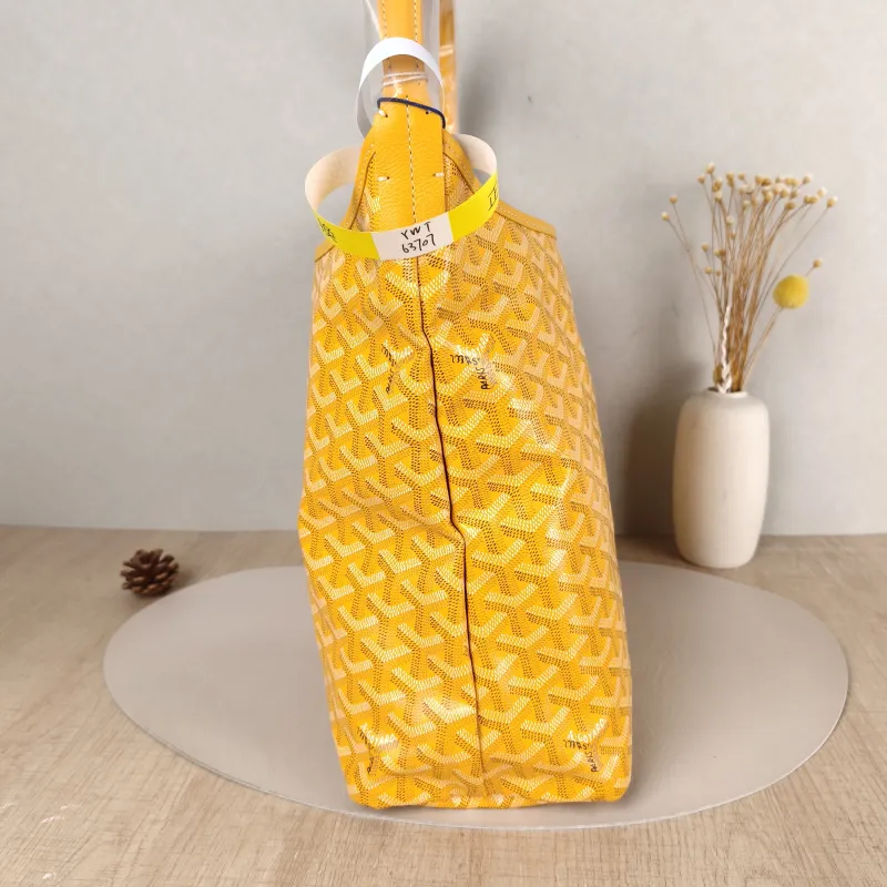 GOYARD Shoulder Bag Boheme Hobo​ Yellow PVC Small 43 × 14 × 27 cm — detail view 11 of 12
