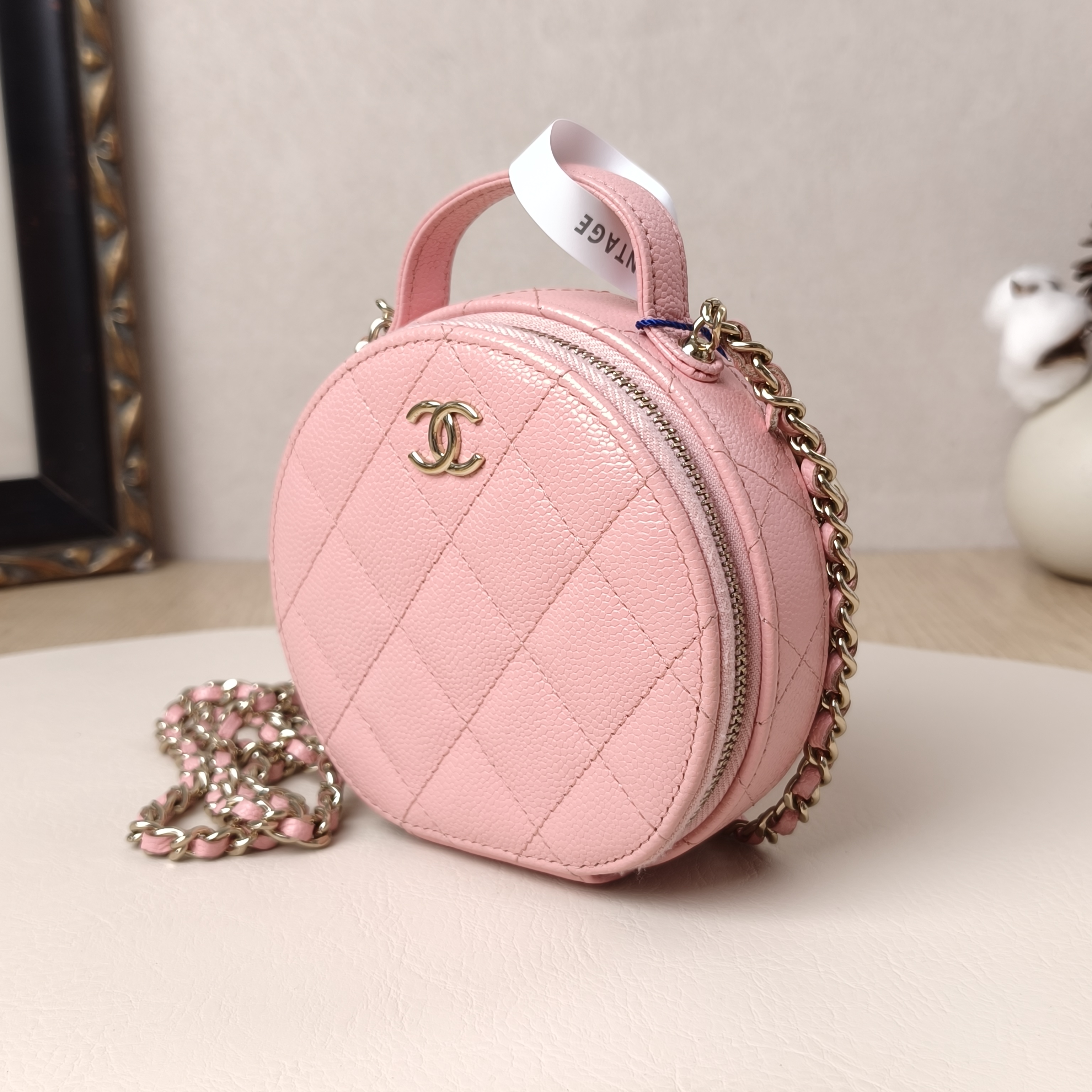 Chanel Crossbody Bag Crossbody Bag Pink Calfskin One Size12 × 5 × 12 cm — cover view 9 of 10