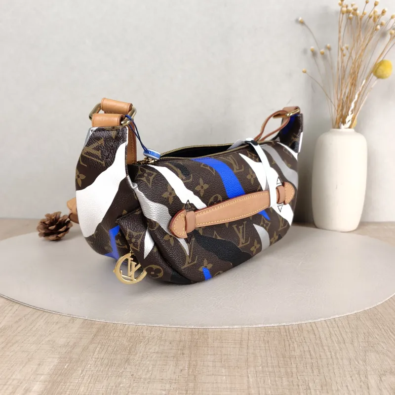 Louis Vuitton Belt Bag Bumbag Belt Bag Monogram PVC One Size 37 × 13 × 14 cm — cover view 2 of 5