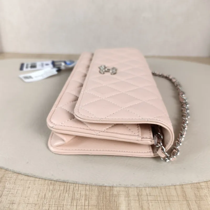 Chanel Shoulder Bag WOC Pink Lambskin One Size 22 × 3 × 11 cm — detail view 10 of 12