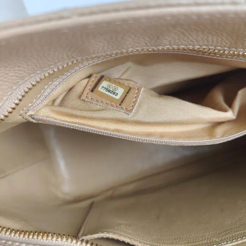 Chanel Top Handle Bag Medallion Taupe Grained Calfskin Large 30 × 15 × 24 cm 7 — detail view 2 of 12