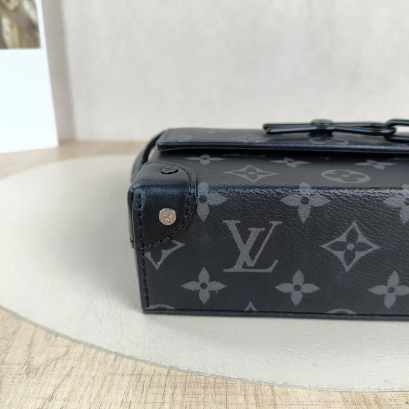 Louis Vuitton Crossbody Bag Steamer Box Monogram PV Cmini18 × 6.5 × 11 cm — detail view 4 of 13