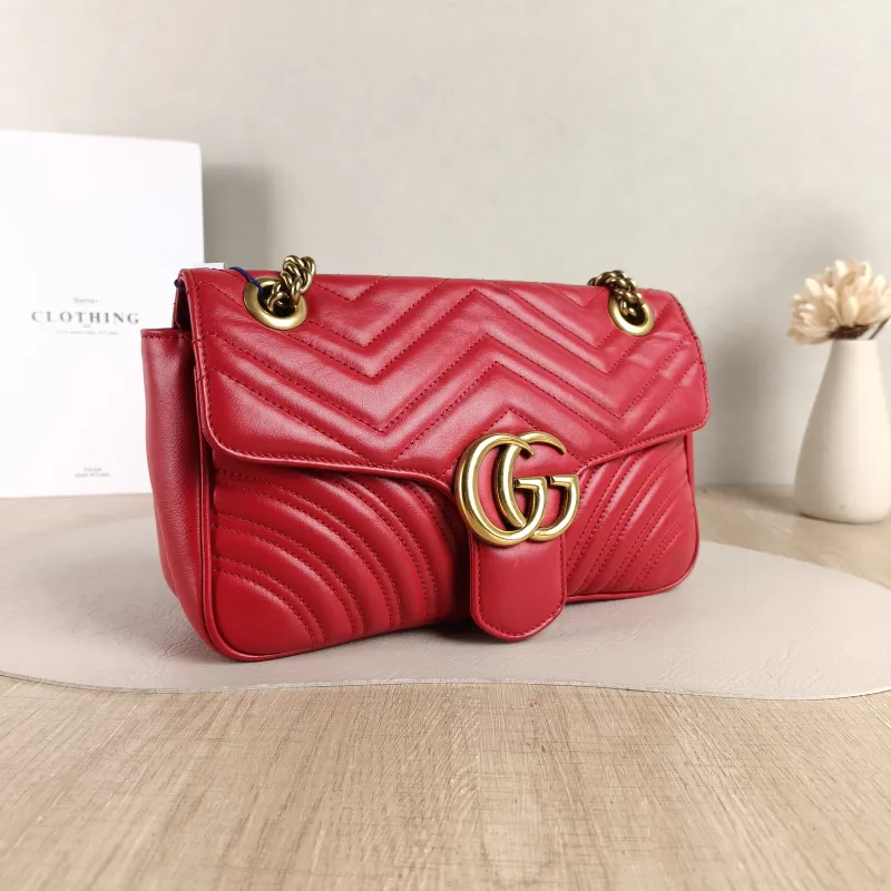 GUCCI Crossbody Bag GG Marmont Medium Marmont 26Red Calfskin Medium26 × 7 × 15 cm — cover view 2 of 4
