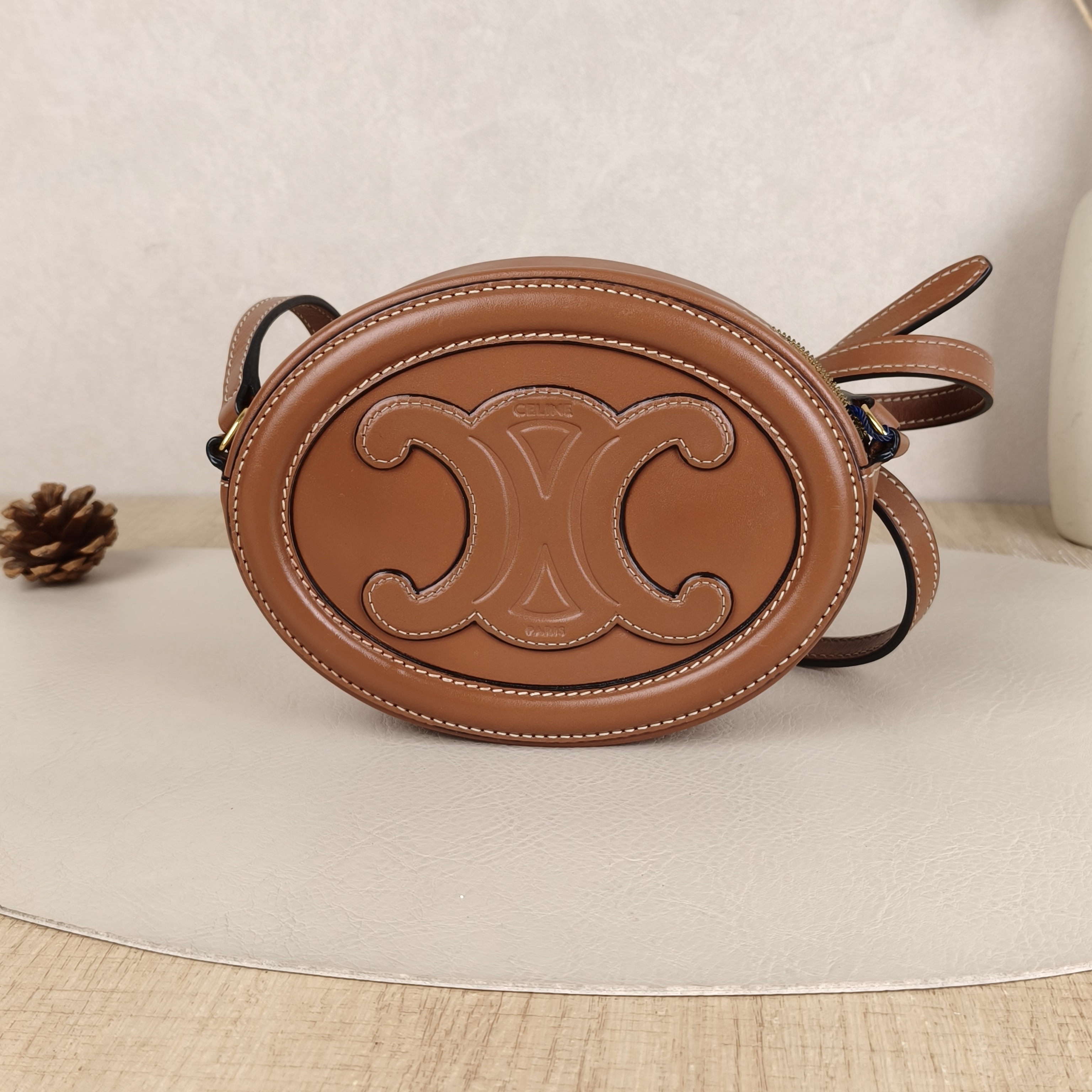 CELINE Crossbody Bag Cuir Triomphe Brown Calfskin Small16 × 4 × 12.5 cm — cover view 4 of 8