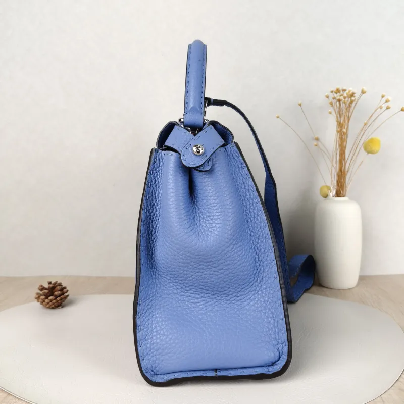 FENDI Crossbody Bagpeekaboo lconic Crossbody Bag Blue Calfskin Large34 × 13 × 23 cm — detail view 12 of 14