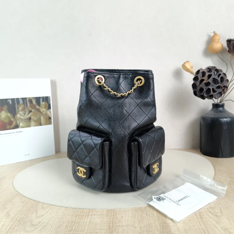 Chanel Backpack25c Backpack Black Lambskin One Size18 × 8 × 24 cm — cover view 5 of 6