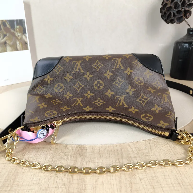 Louis Vuitton Crossbody Bag Boulogne PVC Small 26 × 9.5 × 16 cm — detail view 2 of 9