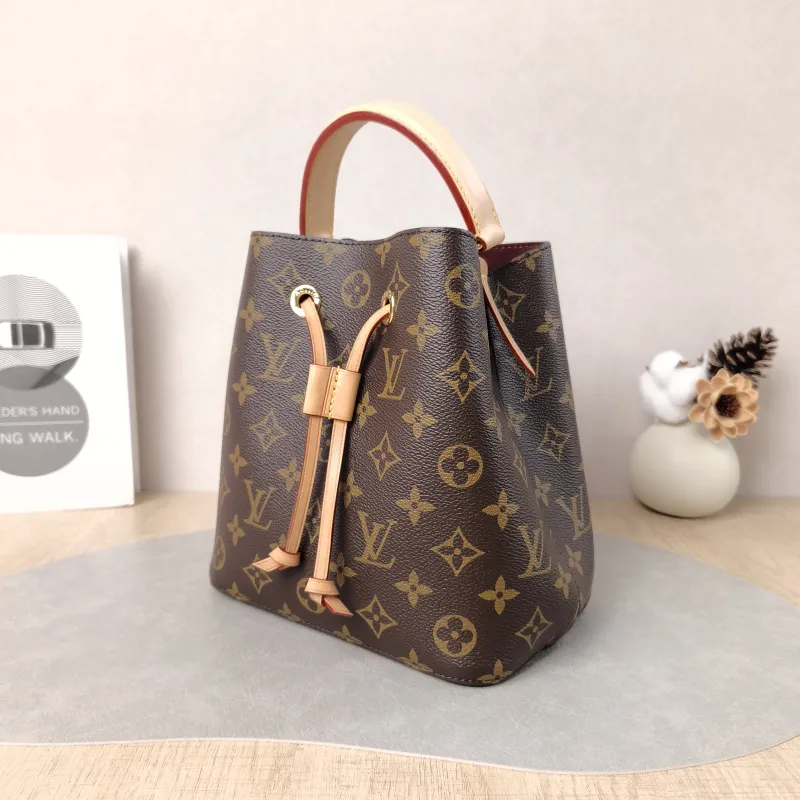 Louis Vuitton Crossbody Bag NÉONOÉ Bucket Bag BB Monogram PVC BB 20 × 13 × 20 cm — cover view 2 of 5